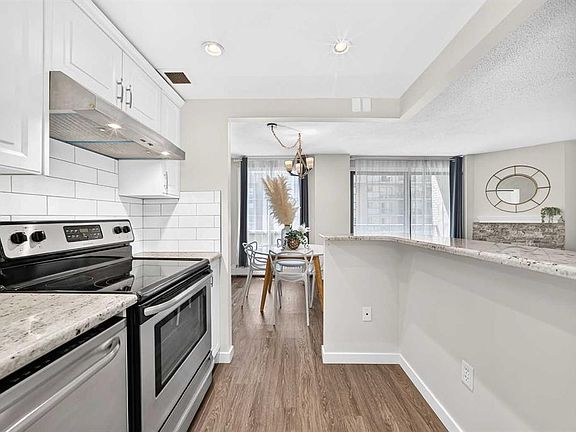 4th image of 1323 S 15th Ave SW #804