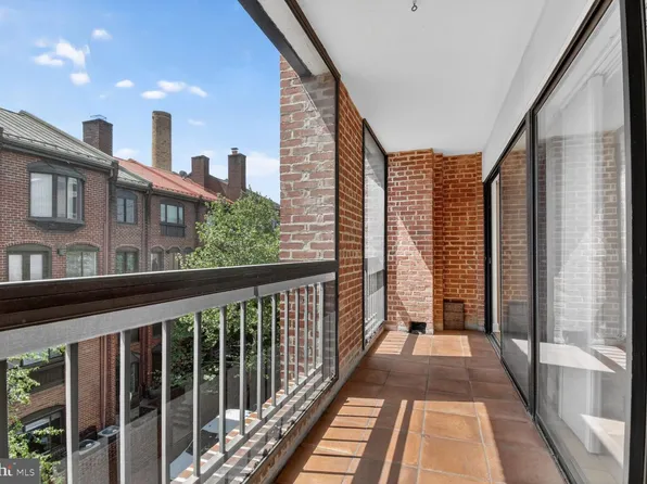 3225 Grace St NW APT 101, Washington, DC 20007