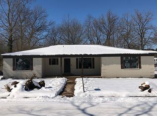 1 Foxboro Dr, Searcy, AR 72143