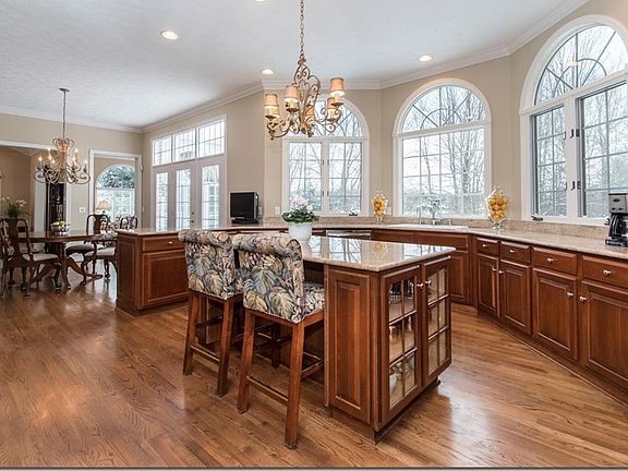 2nd image of 8485 Woodberry Blvd