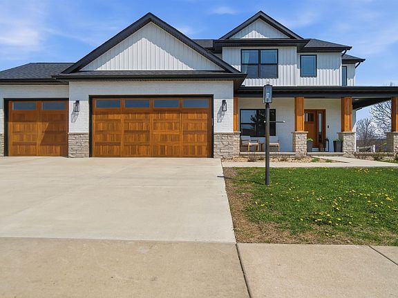 2nd image of 1317 Cedar Lake Dr