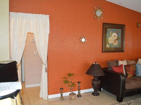 3rd image of 1135 Soria Ave