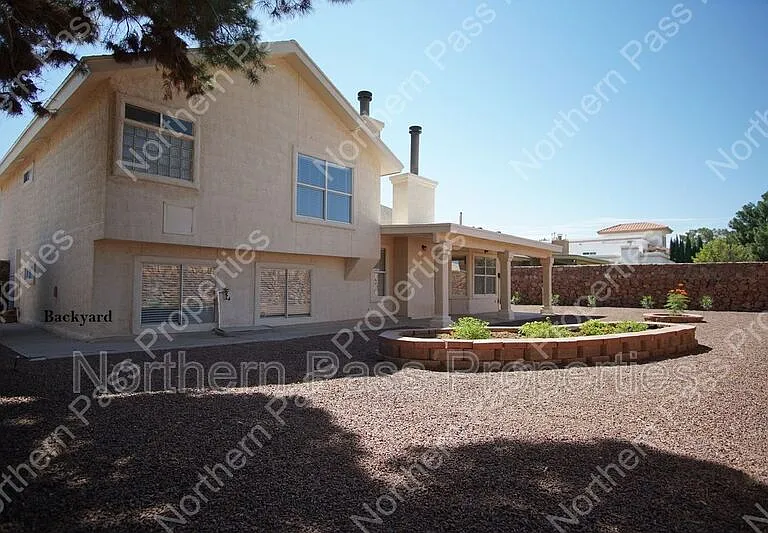 2045 Pueblo Nuevo Cir — Photo 30