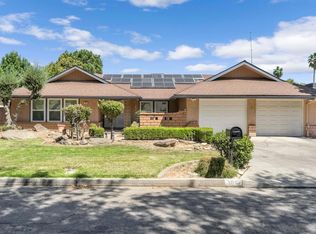 105 Mainberry Dr, Madera, CA 93637