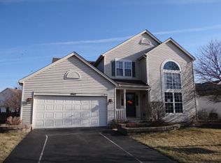 1945 Amberleigh Ct, Romeoville, IL 60446