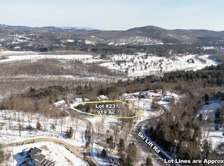 23 Ski Lift Ln, Plymouth, NH 03264