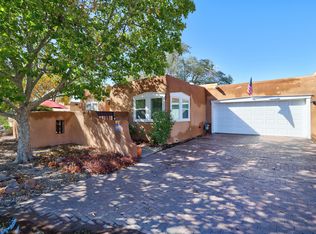 3823 Palacio Del Rio Grande NW, Albuquerque, NM 87107
