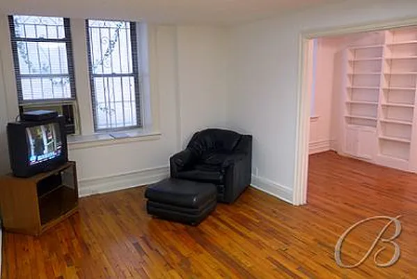 Sold by Bellmarc Realty | media 10