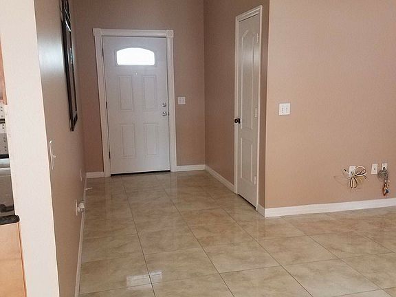 4th image of 1045 Malletwood Dr