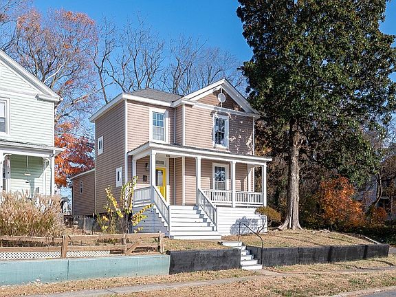 2nd image of 1722 Fillmore St