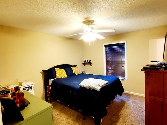 5th image of 569 Danielle Dr