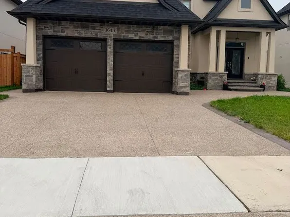 1643 Virtue Ln, Windsor, ON N8S 0A9