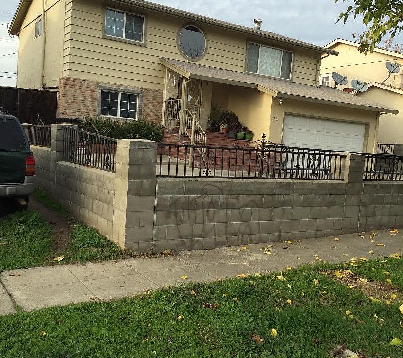 1st image of 3331 Mount Everest Dr