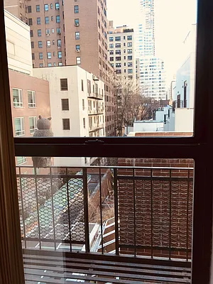 Rented by Metropolis Real Estate of Manhattan | media 7