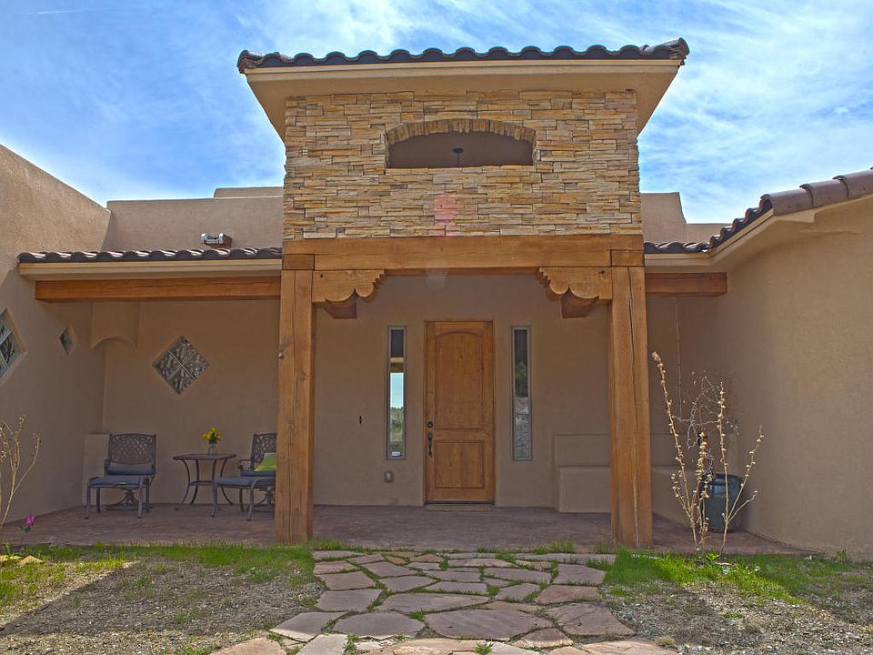 1st image of 10 Pinon Ridge Rd