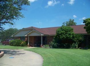 2809 Abramson, Clinton, OK 73601