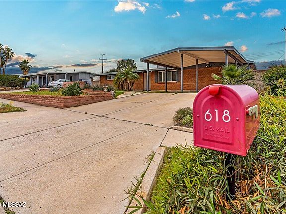 2nd image of 618 S Prudence Rd