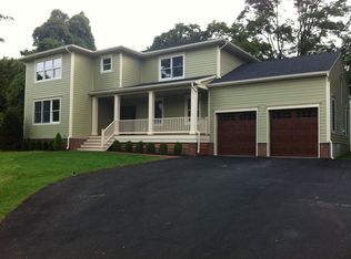 185 Queens Dr S, Little Silver, NJ 07739