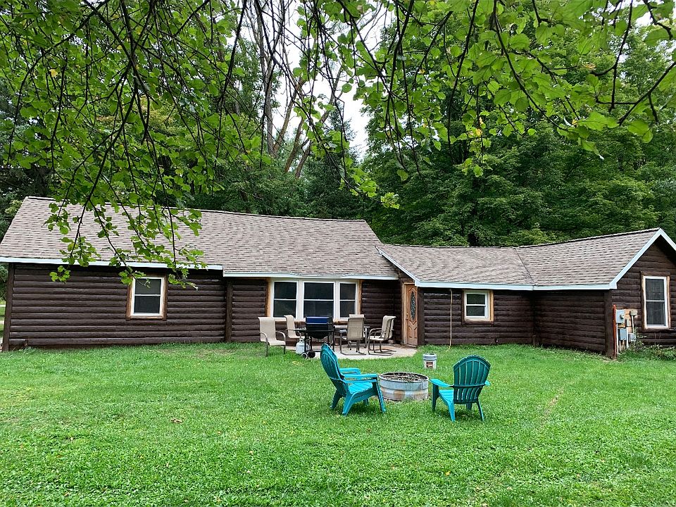 1st image of 3240 Old Mackinaw Trl