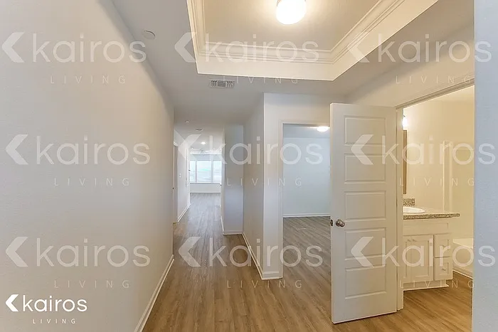 3 bed, 2.0 bath, 1495 sqft, $1,775 — Photo 2
