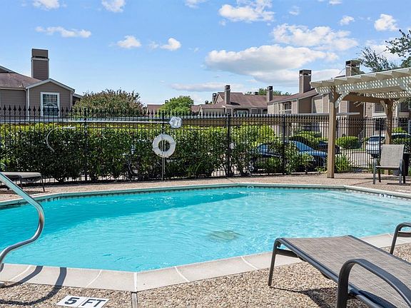3rd image of 1860 White Oak Dr APT 344
