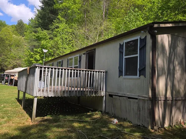 128 Freeman Rd, Oliver Springs, TN 37840