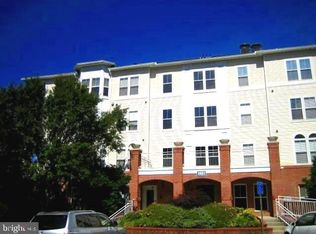 2931 Deer Hollow Way UNIT 103, Fairfax, VA 22031