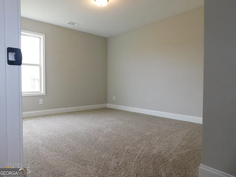 2214 Savannah Dr — Photo 16