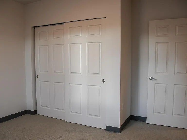 Kirkland Heights Apartments — Photo 42