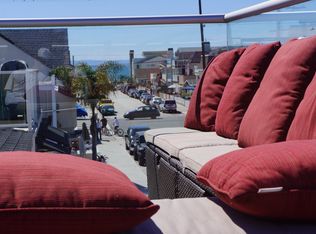 220 30th St, Newport Beach, CA 92663