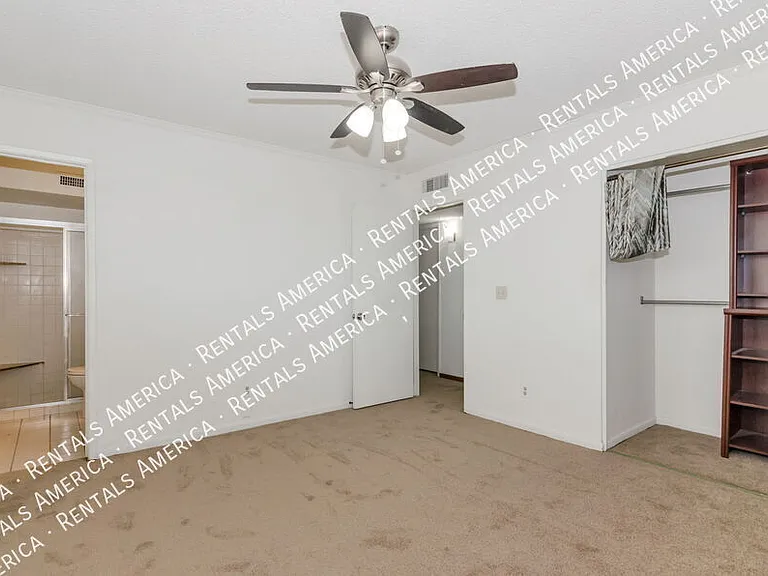 7868 N Soledad Ave — Photo 18