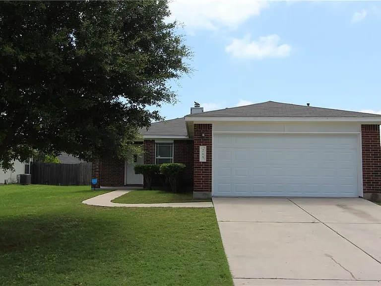 215 Jennifer Ln — Photo 17