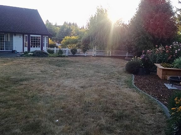 5th image of 5130 Sunset Ct NE