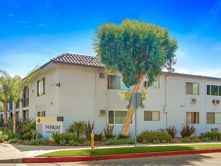 The Palm @ Valley Glen — Photo 9