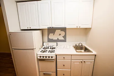 Rented by Jonis Realty