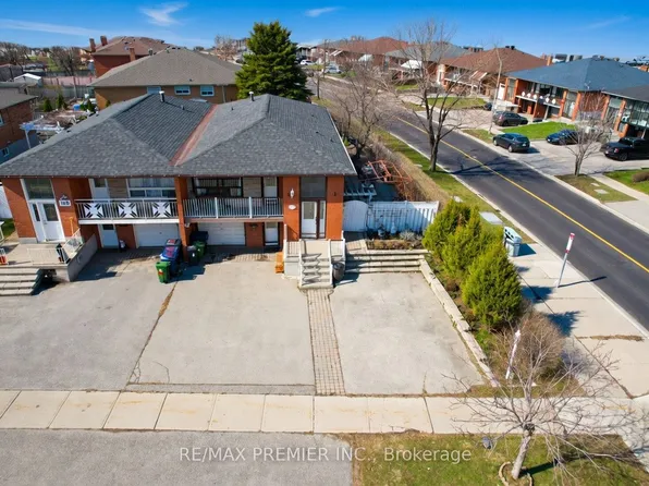 108 Hisey Cres, Toronto, ON M3N 1V1