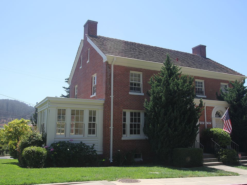 1st image of 716 Liggett Ave #B
