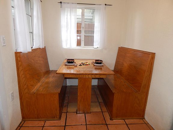 3rd image of 728 N Bean Ave APT 3