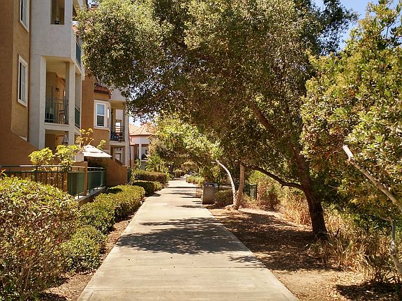 4th image of 2150 Camino De La Reina Unit 4115