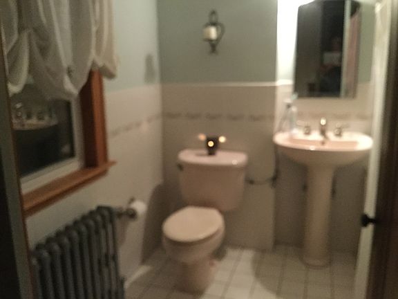 Full bath w/jacuzzi
