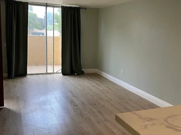 3915 Nobel Dr, San Diego, CA
