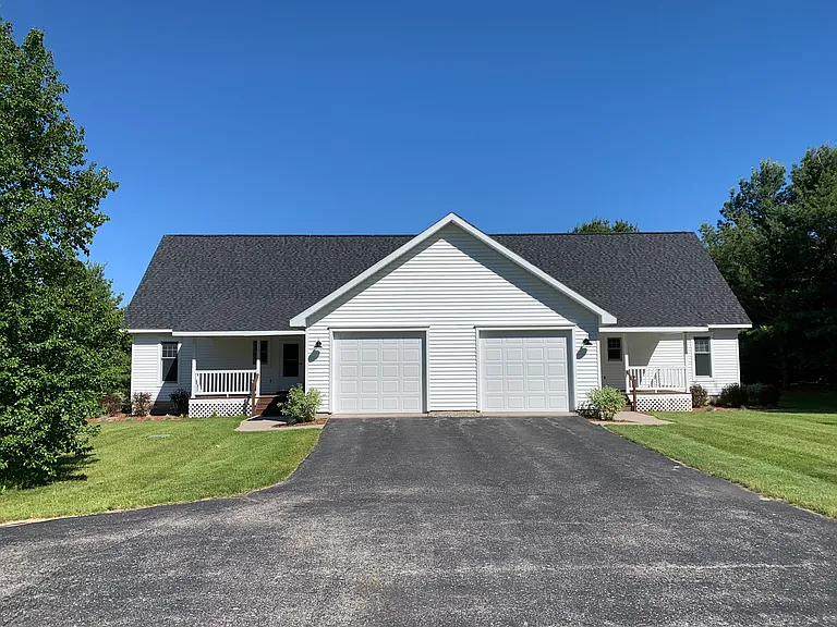 3878 Janice Ln — Photo 6
