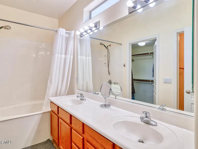 1404 W Weatherby Way — Photo 13