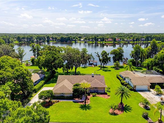 2nd image of 15203 Lake Maurine Dr