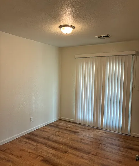 175 E Manning Ave — Photo 7
