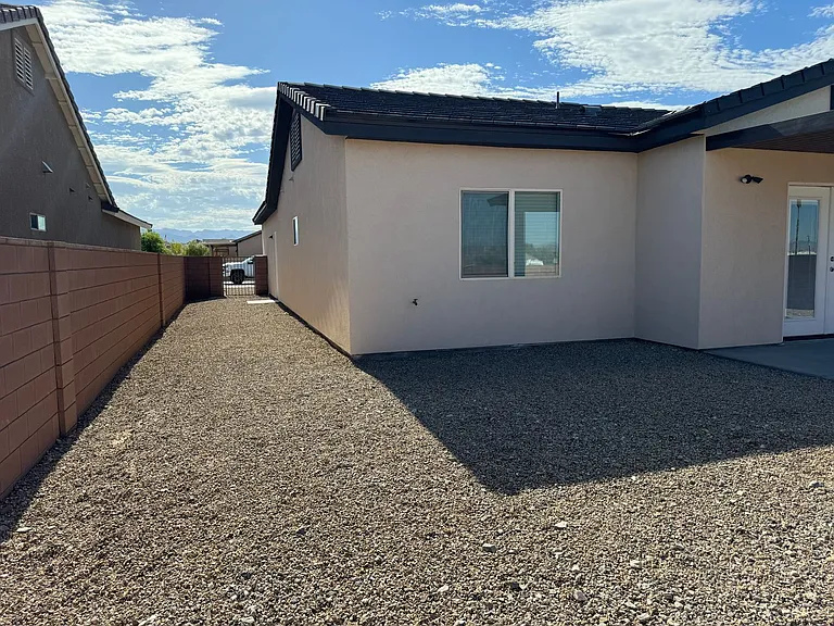 5079 S Jacaranda Pl — Photo 27