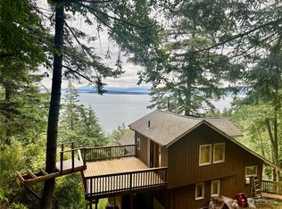 330 Day Lake Rd, Eastsound, WA 98245