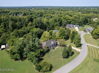 3104 Horseshoe Ct, Crestwood, KY 40014