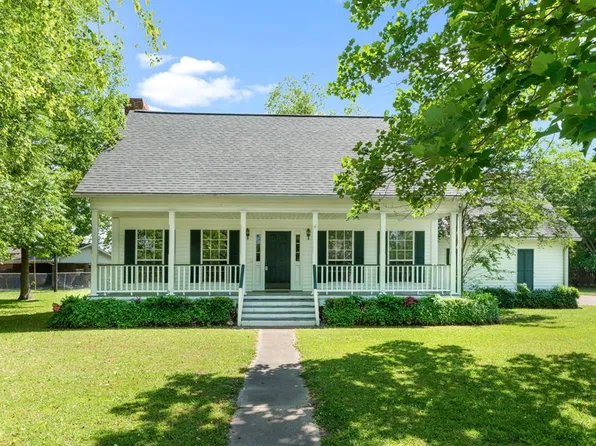 2062 Bill Johnson Dr, Vidalia, LA 71373