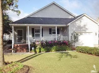 117 NE 25th St, Oak Island, NC 28465
